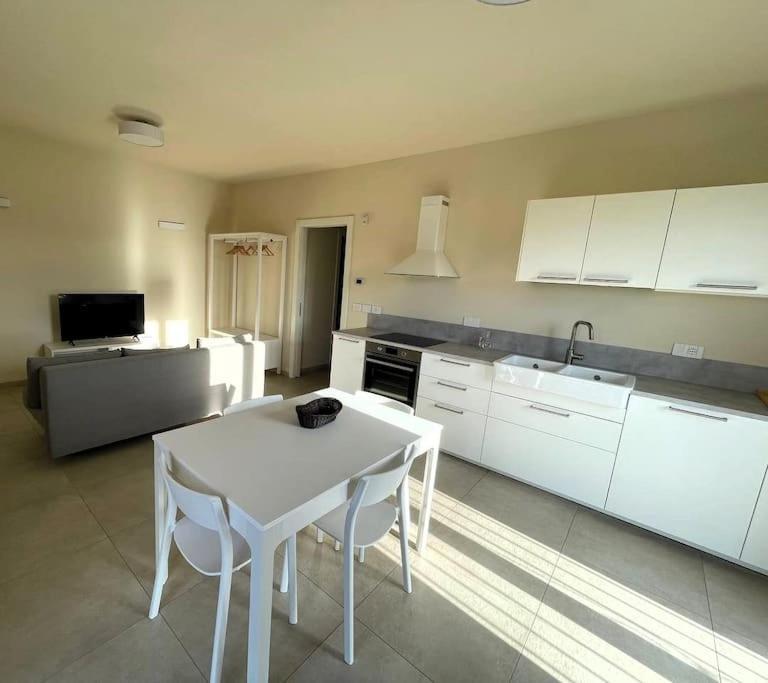 Locanda Del Bricco Pt Cisterna dʼAsti Esterno foto